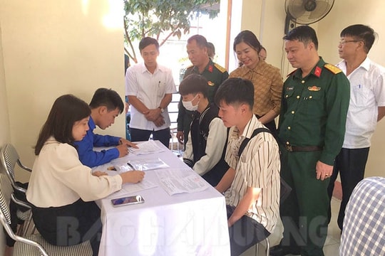 ​Chí Linh, Kim Thành hoàn thành khám sơ tuyển nghĩa vụ quân sự